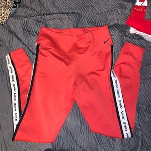 Nike leggings